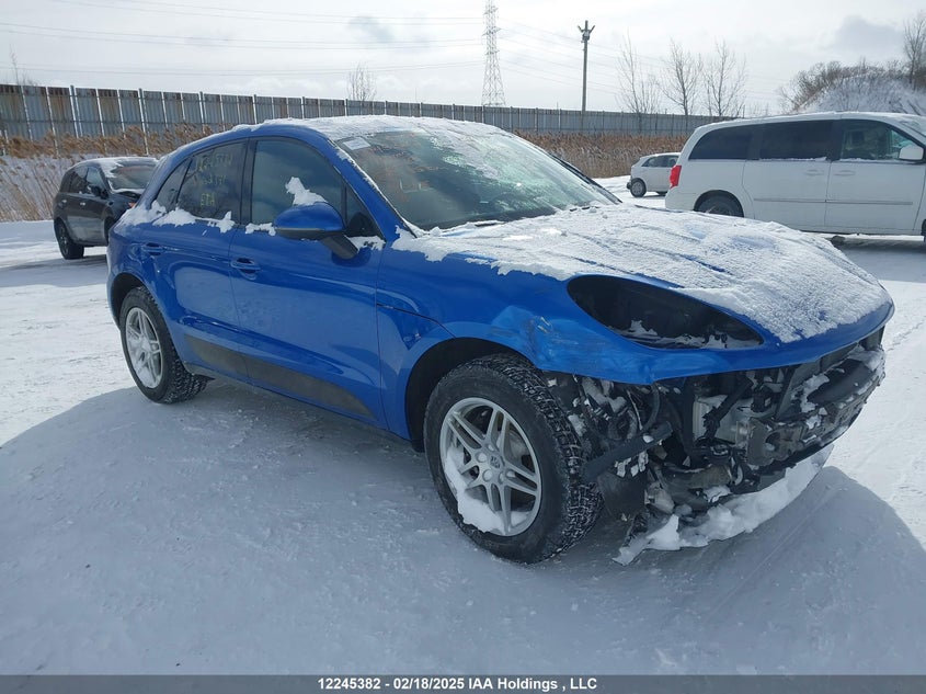 2017 PORSCHE MACAN | WP1AA2A55HLB82391