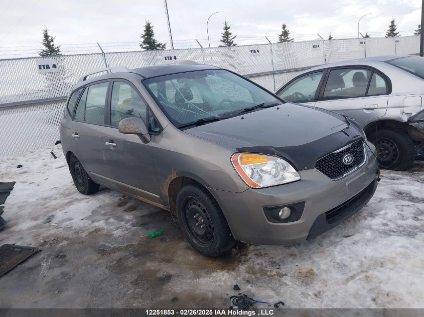 2011 Kia Rondo