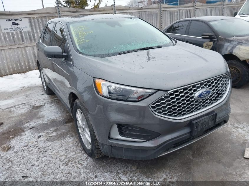 2023 Ford Edge