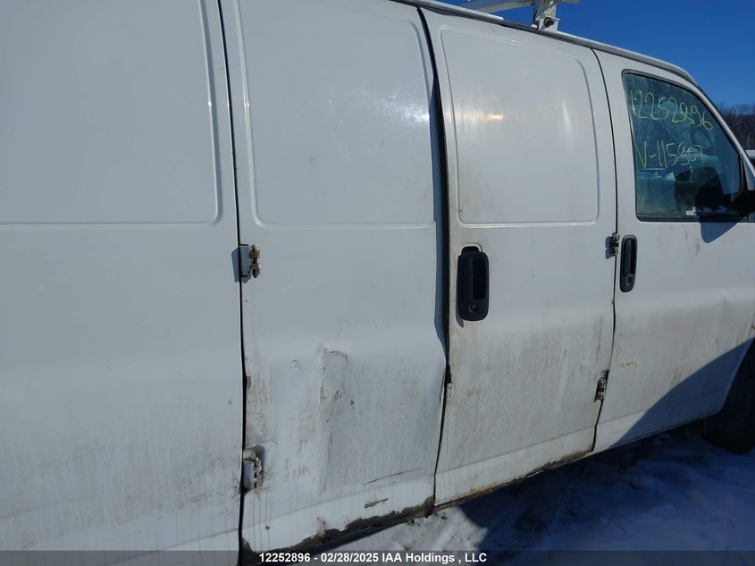 2015 GMC Savana G3500 VIN: 1GTZ7UCG1F1115907 Lot: 12252896