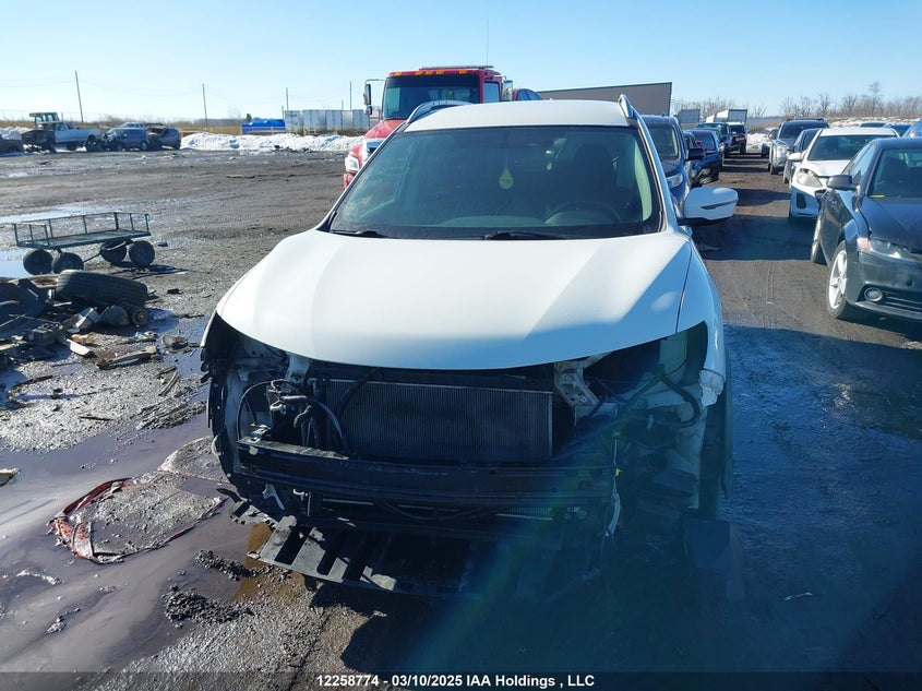5N1AT2MV9JC736766 2018 NISSAN ROGUE photo no. 11