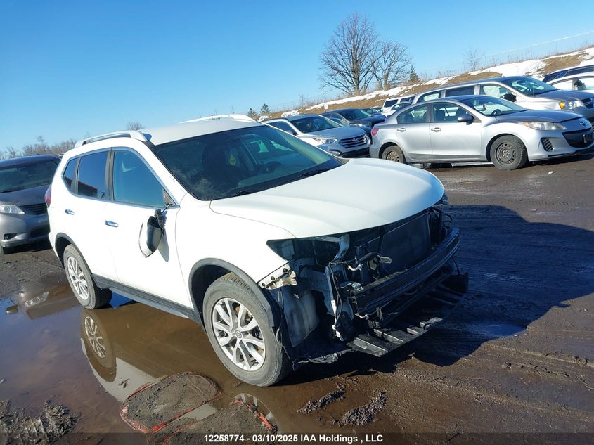 5N1AT2MV9JC736766 2018 NISSAN ROGUE photo no. 14