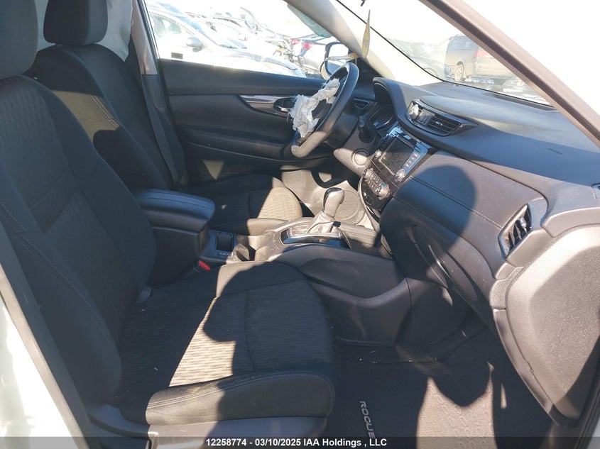 5N1AT2MV9JC736766 2018 NISSAN ROGUE photo no. 5
