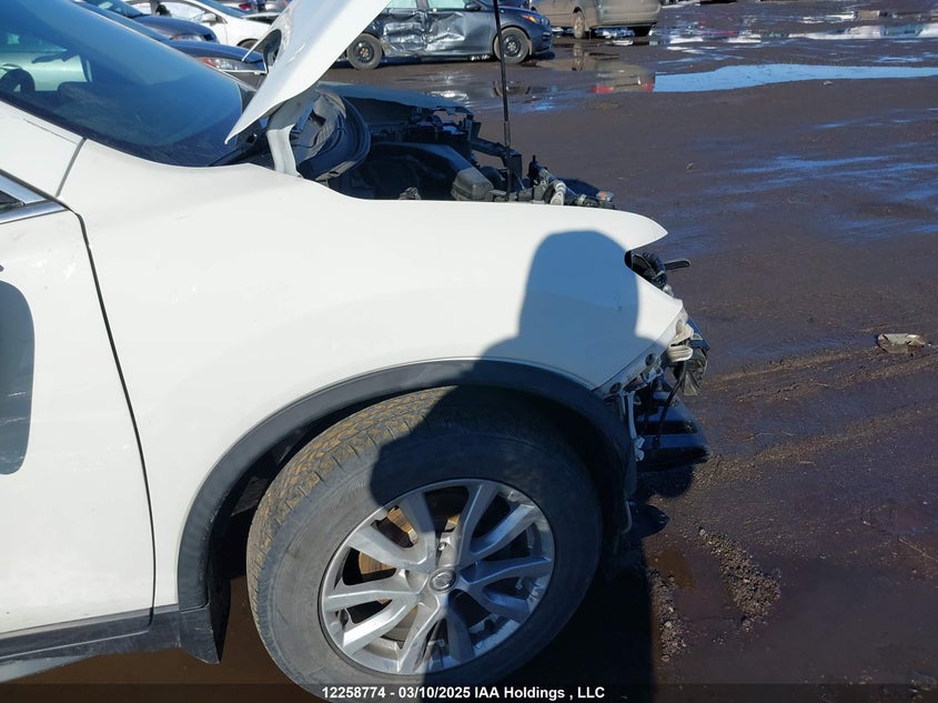 5N1AT2MV9JC736766 2018 NISSAN ROGUE photo no. 6