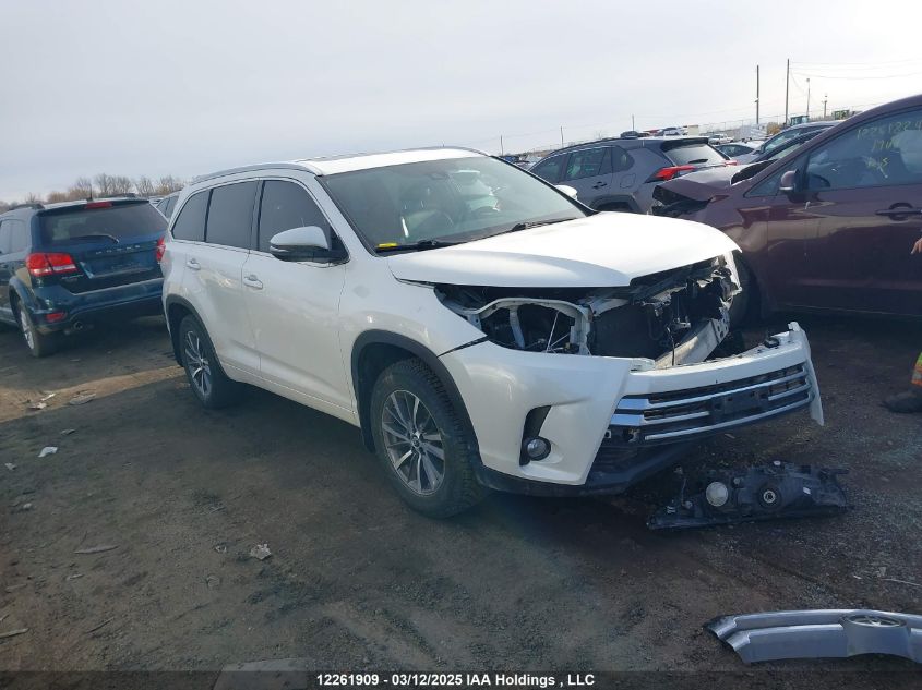 2017 Toyota Highlander