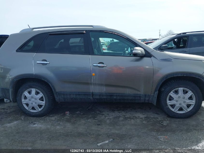 2015 Volvo Vnr 2015 (Unverified) Volvo Vnr 4X2 S/A Day Cab Truck Tractor VIN: 4V4M39EG0FN931648 Lot: 12262743