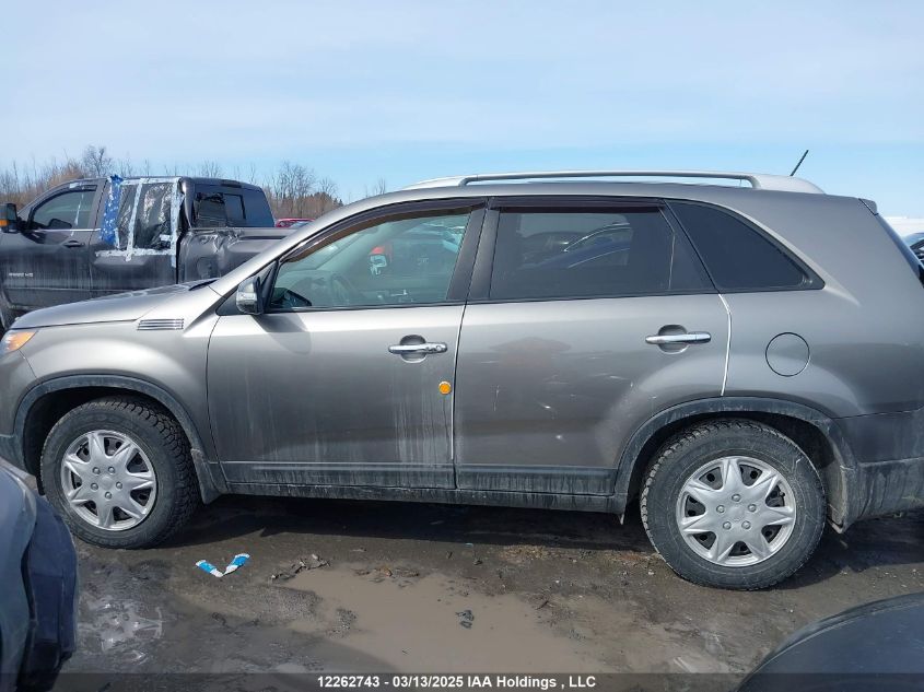 2015 Volvo Vnr 2015 (Unverified) Volvo Vnr 4X2 S/A Day Cab Truck Tractor VIN: 4V4M39EG0FN931648 Lot: 12262743