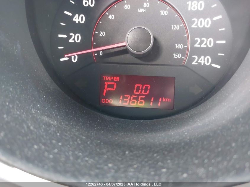 2015 Volvo Vnr 2015 (Unverified) Volvo Vnr 4X2 S/A Day Cab Truck Tractor VIN: 4V4M39EG0FN931648 Lot: 12262743