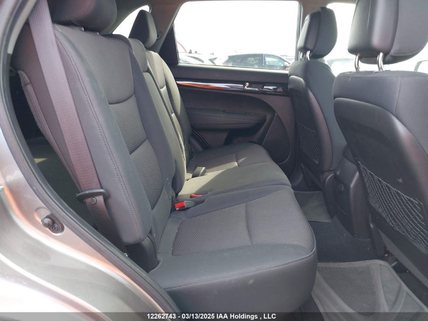 2015 Volvo Vnr 2015 (Unverified) Volvo Vnr 4X2 S/A Day Cab Truck Tractor VIN: 4V4M39EG0FN931648 Lot: 12262743