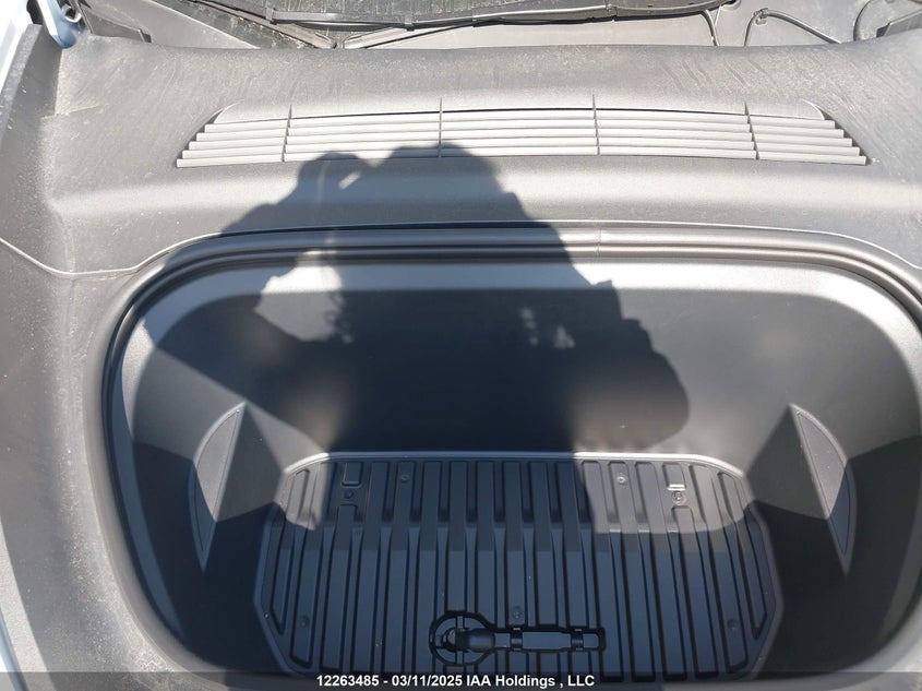 7SAYGDEE2RF089677 2024 TESLA MODEL Y photo no. 10