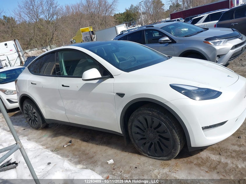 7SAYGDEE2RF089677 2024 TESLA MODEL Y photo no. 14