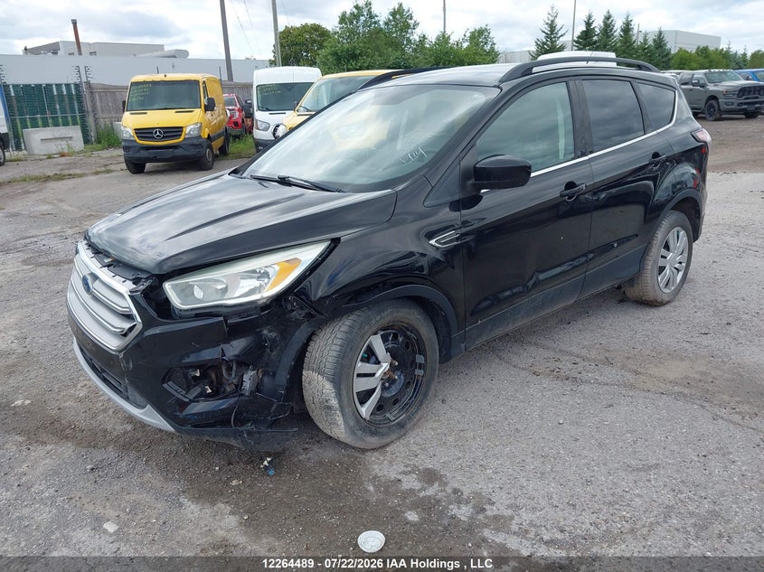 Vin: 1fmcu0g90hue79526, lot: 2630140, ford escape se 20172