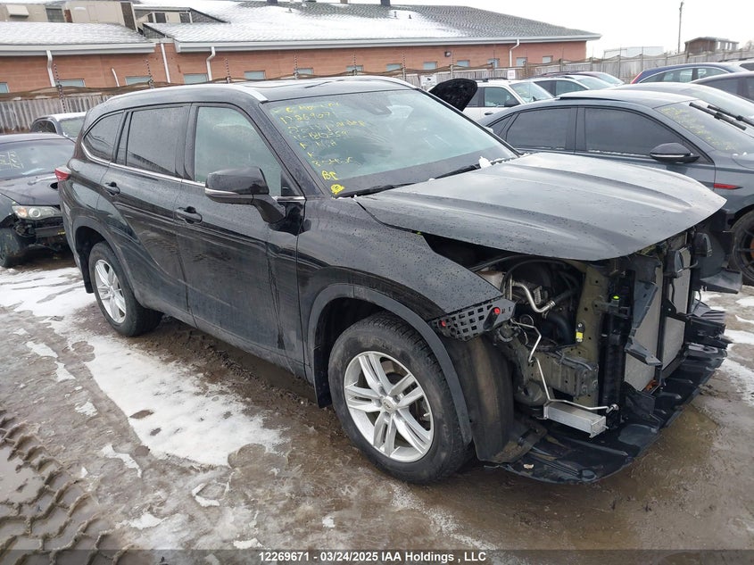 5TDGZRBHXNS180359 2022 TOYOTA HIGHLANDER photo no. 15