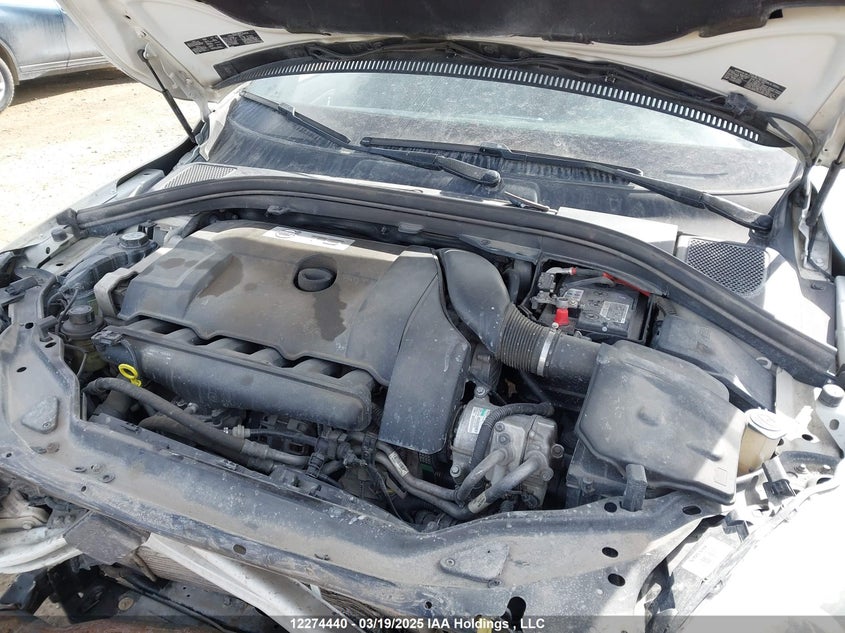 2015 Volvo Xc60 T6/Platinum VIN: YV4902RD9F2569321 Lot: 12274440