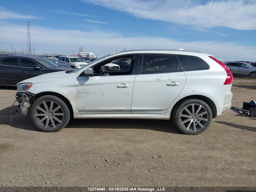 2015 Volvo Xc60 T6/Platinum VIN: YV4902RD9F2569321 Lot: 12274440