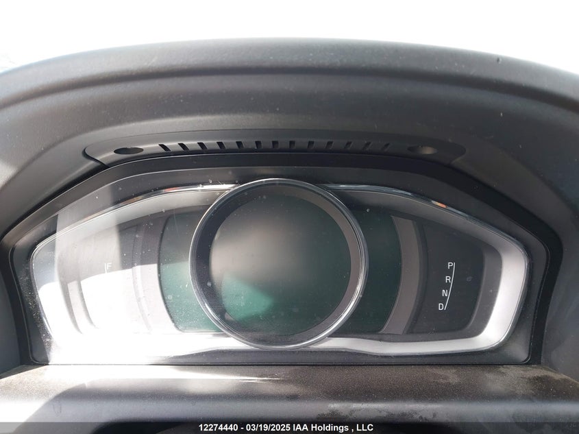 2015 Volvo Xc60 T6/Platinum VIN: YV4902RD9F2569321 Lot: 12274440