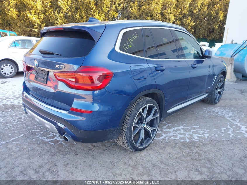 Auction sale of the 2018 BMW X3 , vin: 5UXTR9C55JLC82992, lot number: 12276161