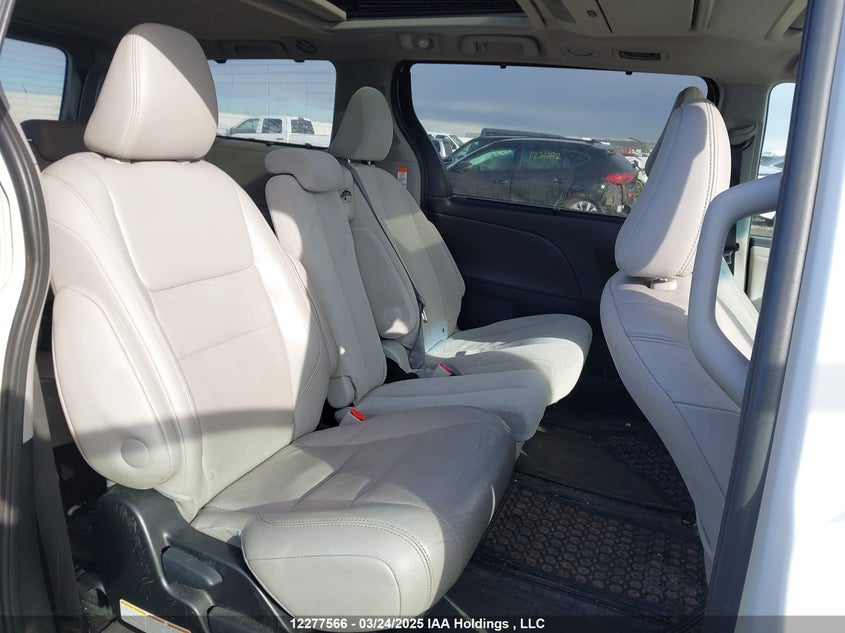 2015 Toyota Sienna Xle 7 Passenger VIN: 5TDDK3DC3FS108197 Lot: 12277566