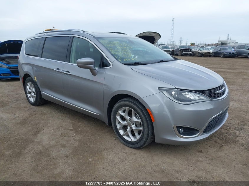 2C4RC1EG9JR293883 2018 Chrysler Pacifica Touring L Plus auction photo 1