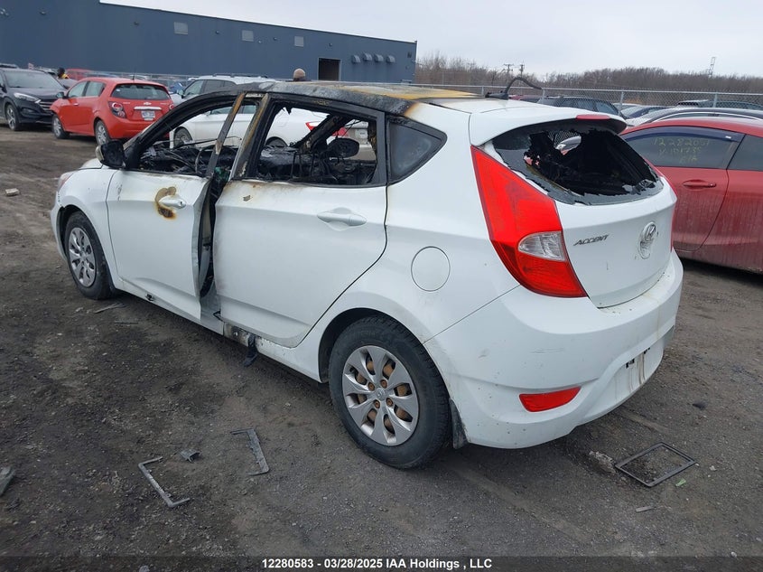 2015 Hyundai Accent VIN: KMHCT5AE8FU214274 Lot: 12280583