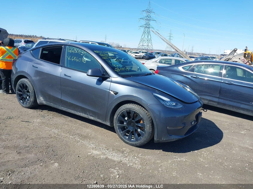 y様 2022 TESLA MODEL Y | 7SAYGDEE6NF484083