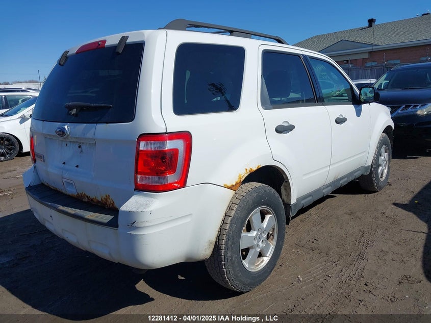 1FMCU9D79AKD40844 2010 FORD ESCAPE photo no. 4