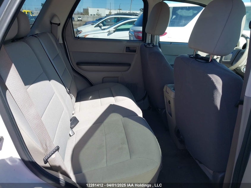 1FMCU9D79AKD40844 2010 FORD ESCAPE photo no. 8