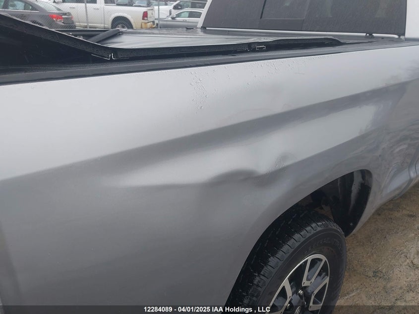 5TFUY5F13JX766353 2018 TOYOTA TUNDRA photo no. 19