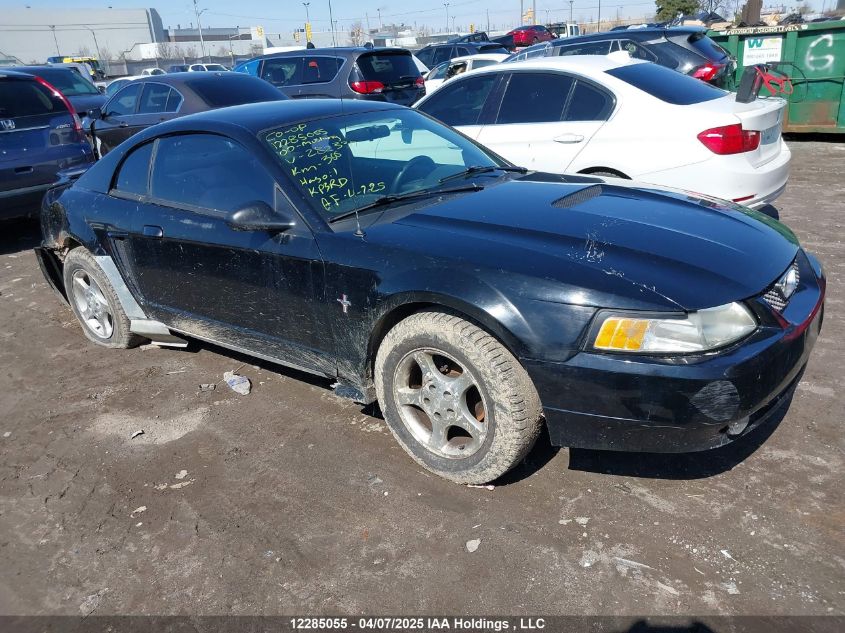 2000 Ford Mustang