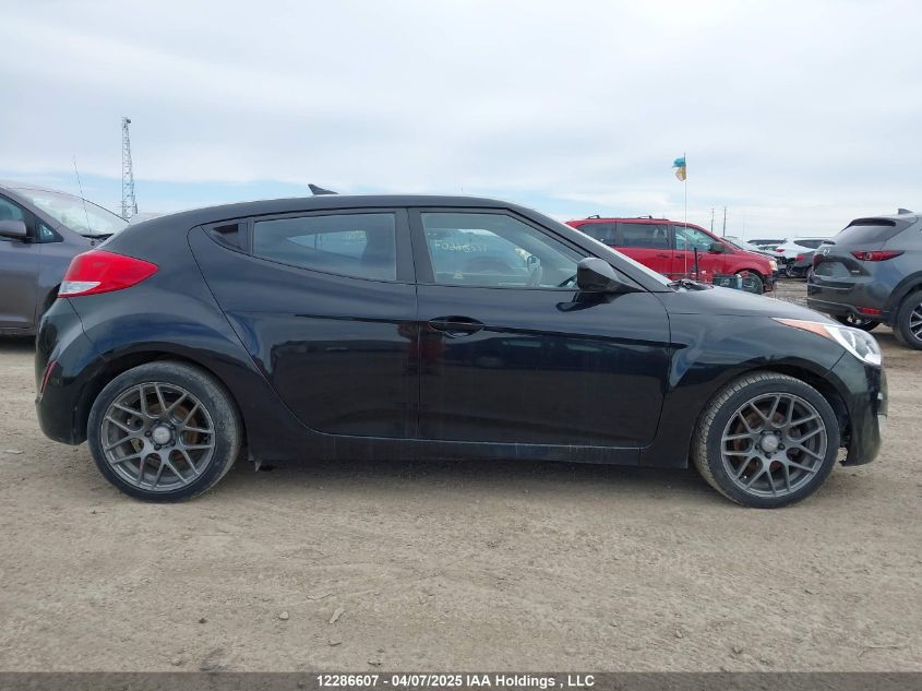 2017 Hyundai Veloster VIN: KMHTC6AD0HU318757 Lot: 12286607