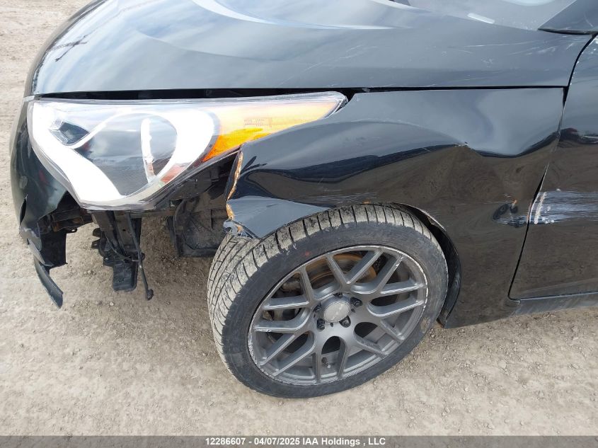 2017 Hyundai Veloster VIN: KMHTC6AD0HU318757 Lot: 12286607