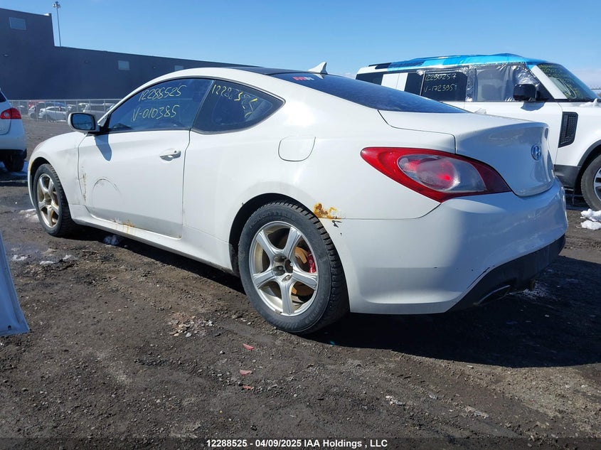 2010 Hyundai Genesis Coupe 2.0T VIN: KMHHT6KD2AU010385 Lot: 12288525