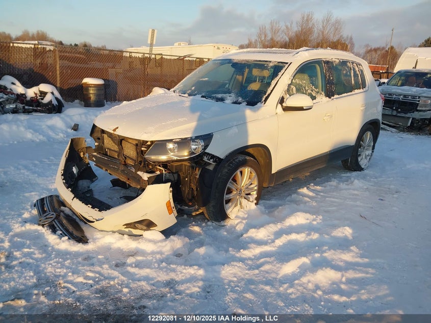WVGJV3AX8EW610439 2014 VOLKSWAGEN TIGUAN photo no. 2