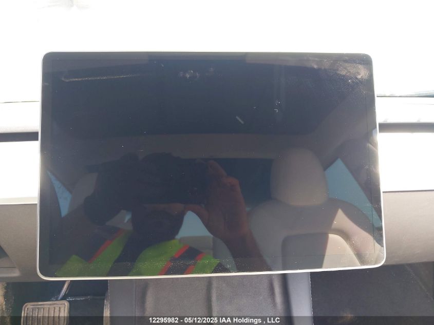 2022 Tesla Model 3 VIN: 5YJ3E1EA9NF355117 Lot: 12295982