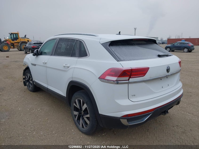 1V2ME2CA1LC213754 2020 VOLKSWAGEN ATLAS CROSS SPORT photo no. 3