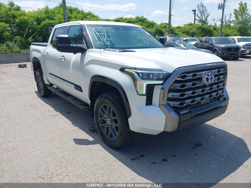 5TFNC5DB8NX008030 2022 Toyota Tundra Hybrid Platinum auction photo 1