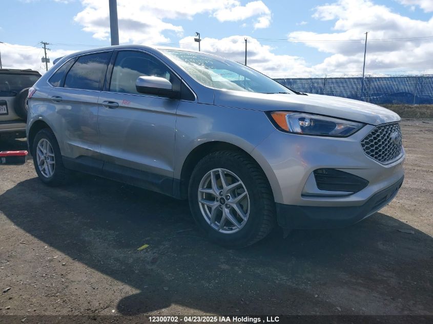 2023 Ford Edge