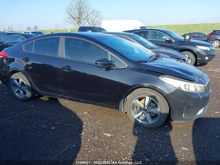 3KPFL4A73JE254198 2018 KIA FORTE photo no. 13