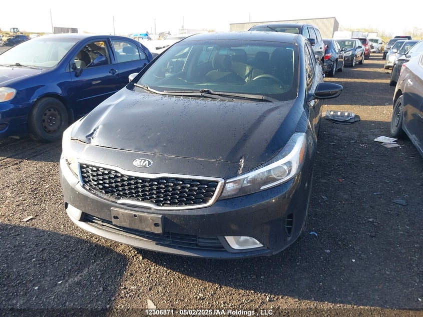 3KPFL4A73JE254198 2018 KIA FORTE photo no. 2