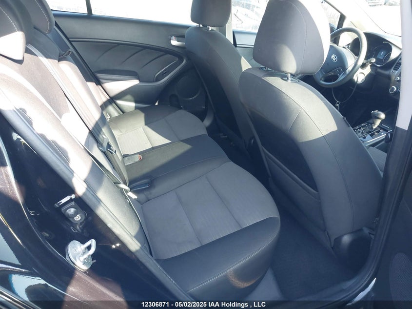3KPFL4A73JE254198 2018 KIA FORTE photo no. 8