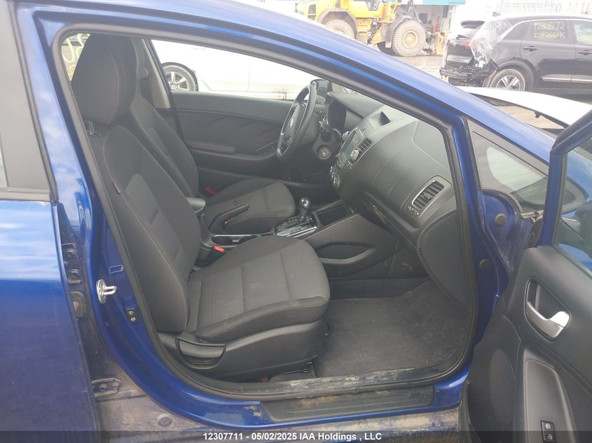 3KPFL4A75HE020736 2017 KIA FORTE photo no. 5
