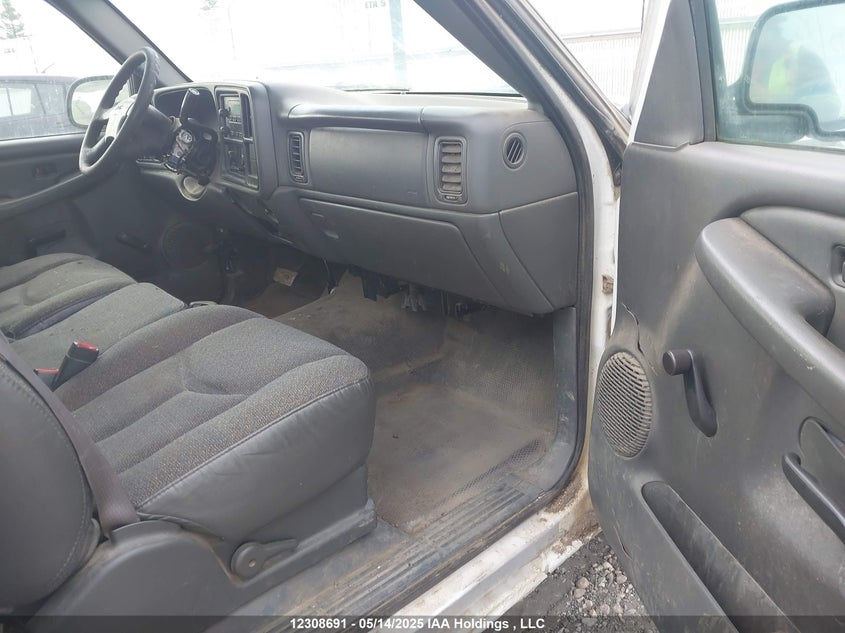 1GTEC14X44Z231138 2004 GMC SIERRA photo no. 5