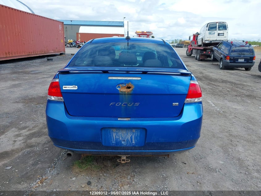 1FAHP3FN2BW155092 2011 FORD FOCUS photo no. 16