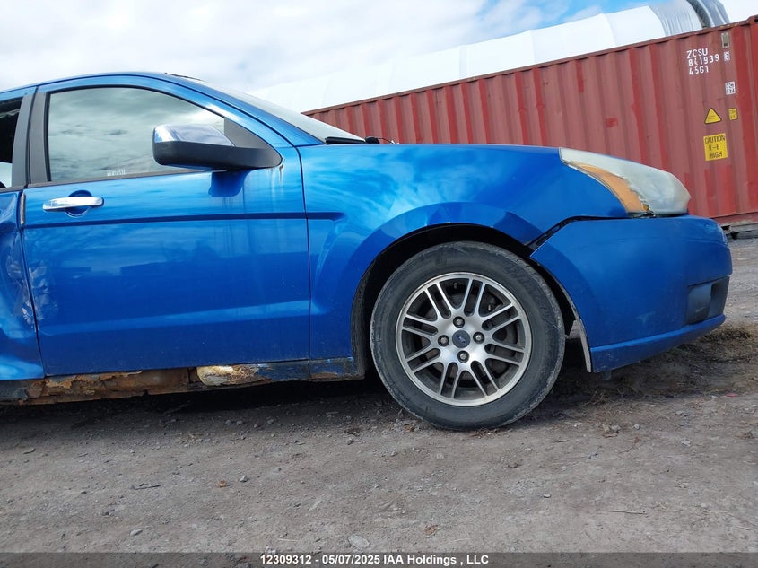 1FAHP3FN2BW155092 2011 FORD FOCUS photo no. 21