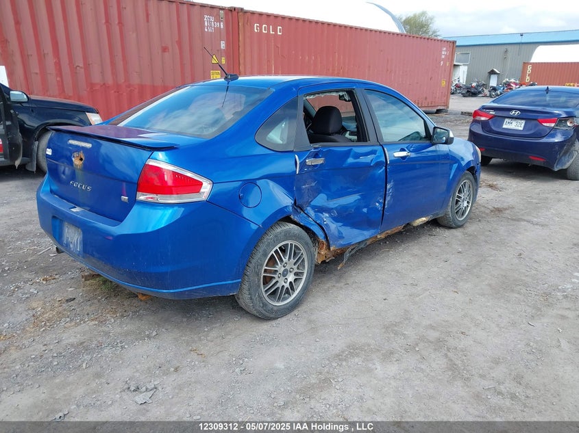 1FAHP3FN2BW155092 2011 FORD FOCUS photo no. 4