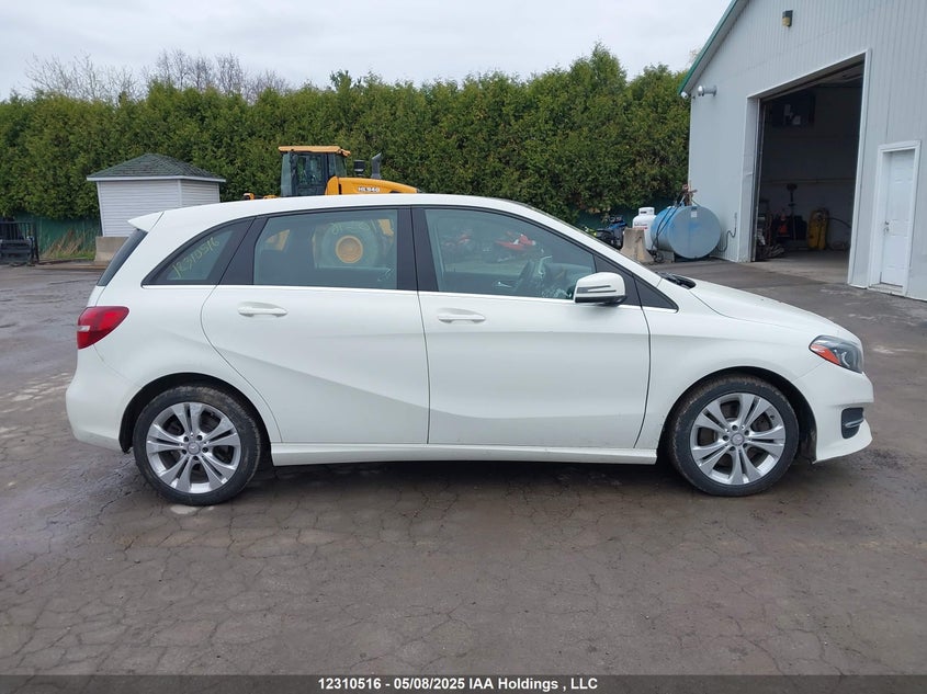 2017 Mercedes-Benz B 250 Sports Tourer VIN: WDDMH4GB4HJ416735 Lot: 12310516