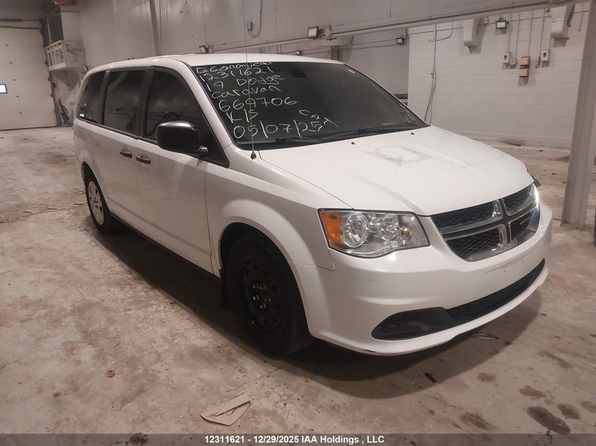 2C4RDGBG8KR669706 2019 Dodge Grand Caravan Se auction photo 1