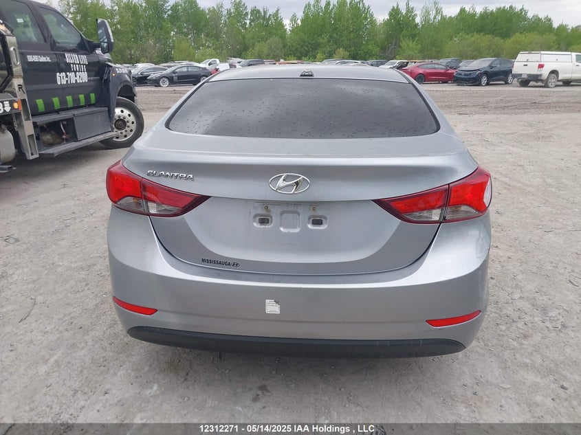 5NPDH4AEXGH737375 2016 HYUNDAI ELANTRA photo no. 16