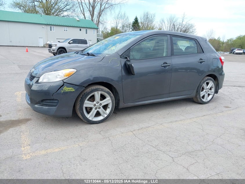 2T1KU4EE2BC653432 2011 TOYOTA MATRIX photo no. 2