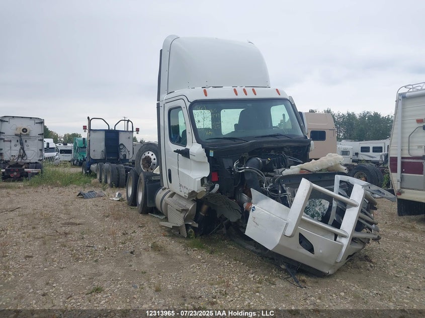 3AKJHLD14RDVH0979 2024 Freightliner Cascadia 126 auction photo 1